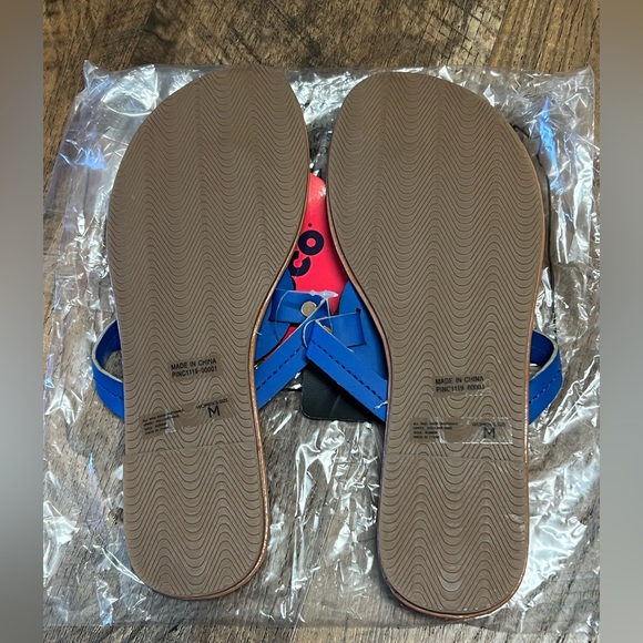 LA Clippers Women's Die-Cut Logo Flip Flops - Picture 5 of 8